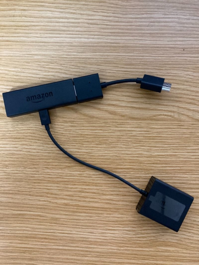 Amazon Fire TV Stickとイーサネットアダプタを接続