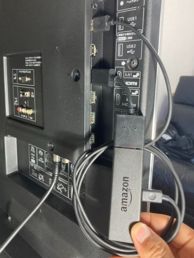 Amazon Fire TV Stickでミラーリングをする方法①Fire TV Stickをテレビに接続する